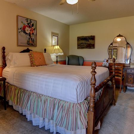 Blue Mountain Mist Country Inn Sevierville Eksteriør billede