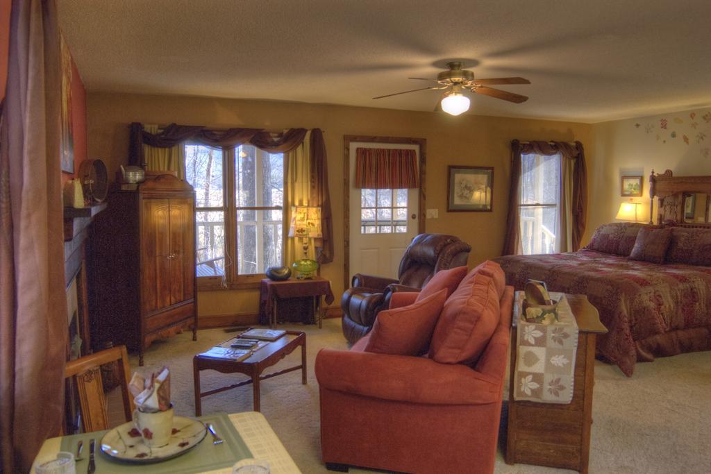 Blue Mountain Mist Country Inn Sevierville Eksteriør billede