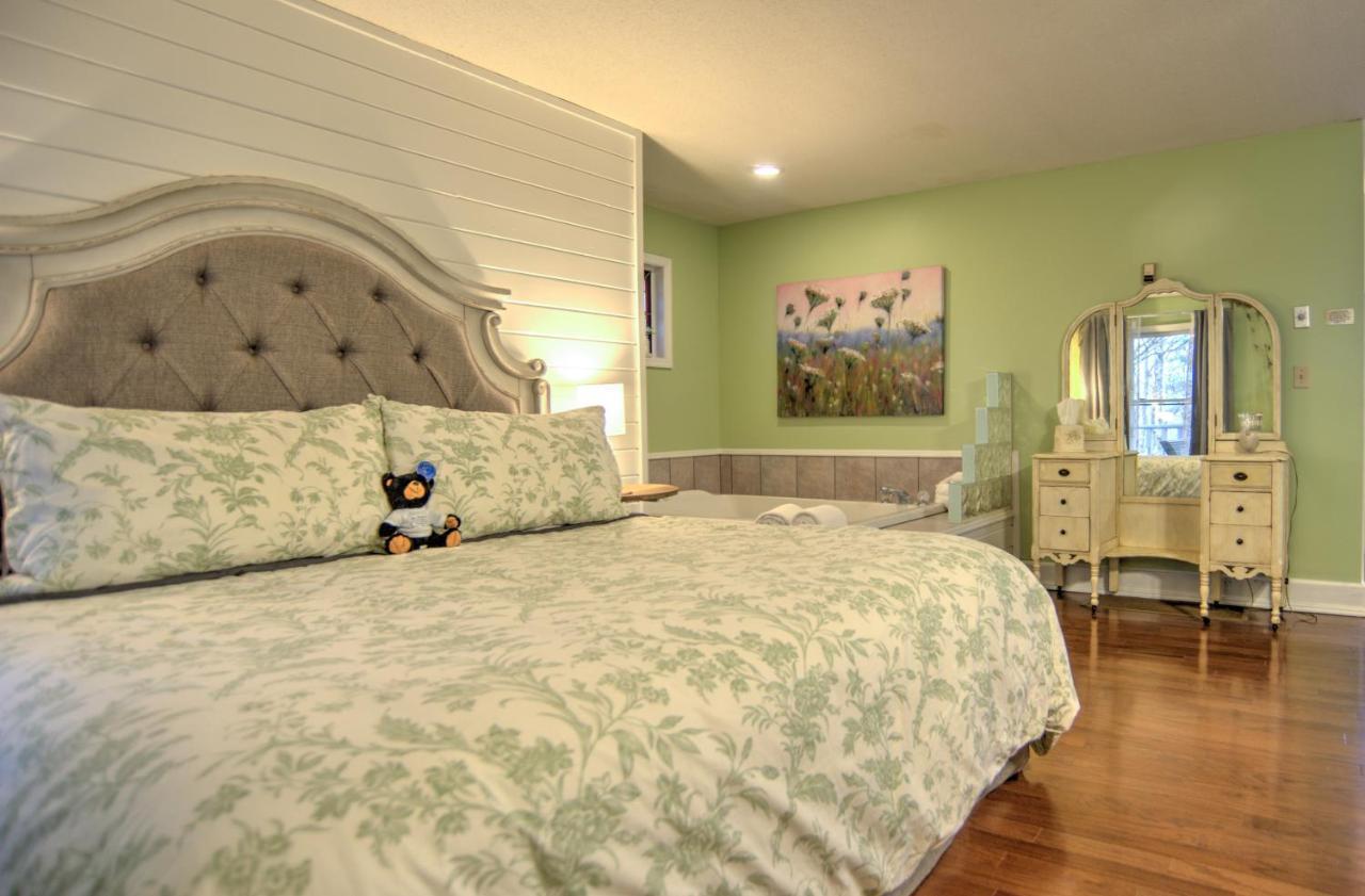 Blue Mountain Mist Country Inn Sevierville Eksteriør billede